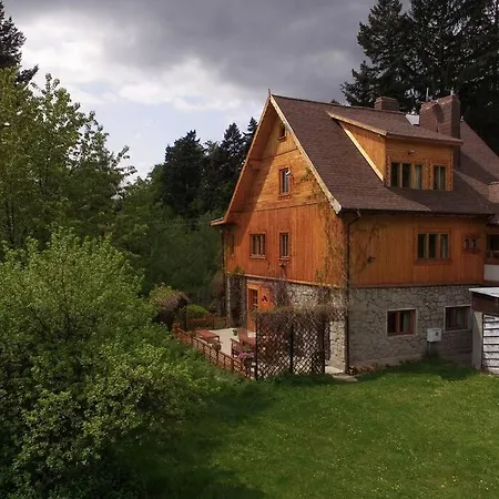 Vakantiehuis Reuzengebergte Вілла *